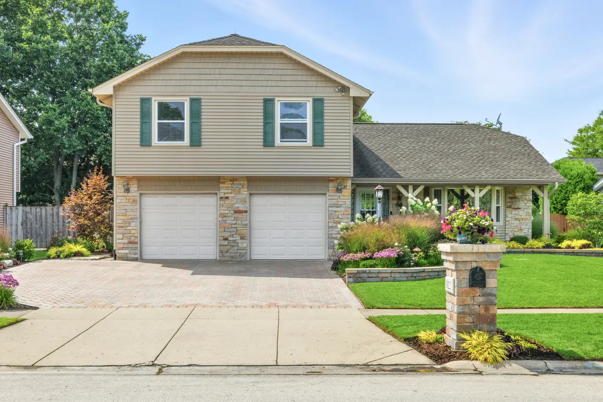 1022 Tennessee Lane, Elk Grove Village, IL 60007 - Image #1