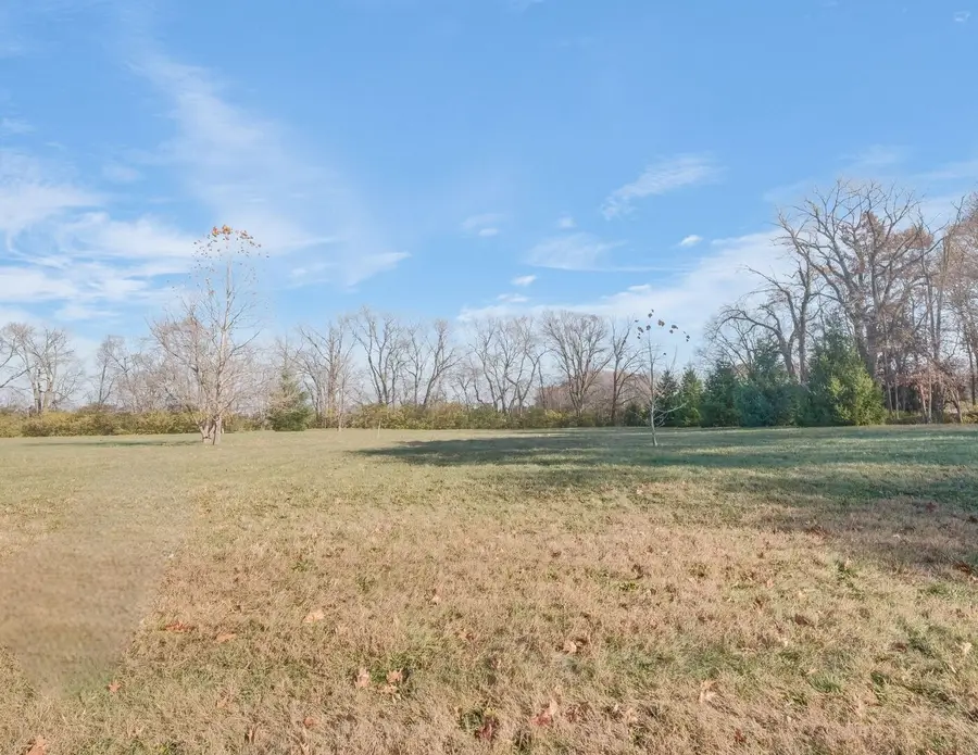 2802 N Brickhouses Road, Urbana, IL 61802 - Image #3