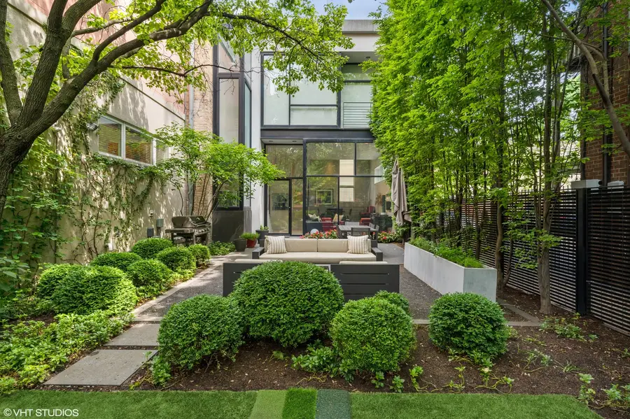 2209 N Seminary Avenue, Chicago, IL 60614 - Image #2