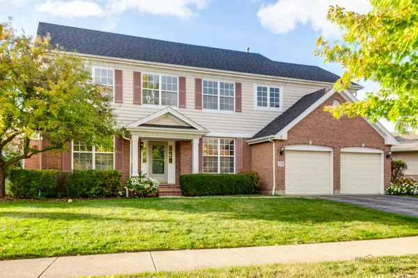 1728 Stanwich Road, Vernon Hills, IL 60061