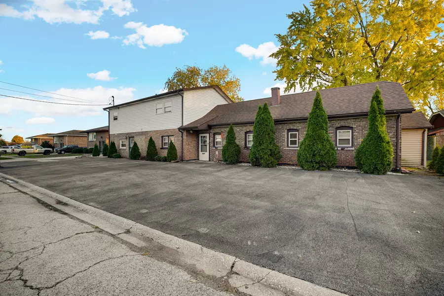 8845 W 75th Street, Justice, IL 60458 - Image #3