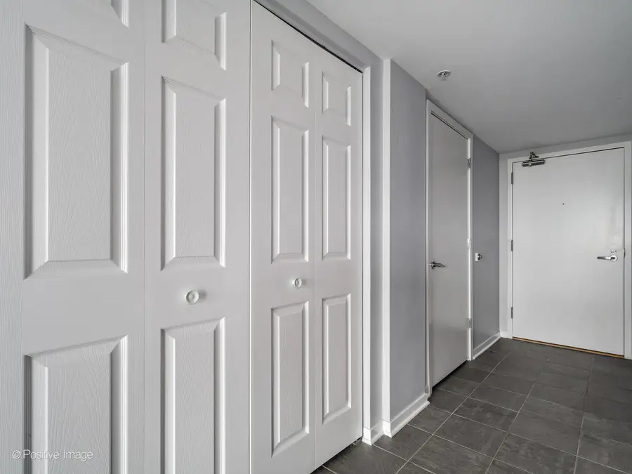 1640 Maple Avenue #804, Evanston, IL 60201 - Image #3