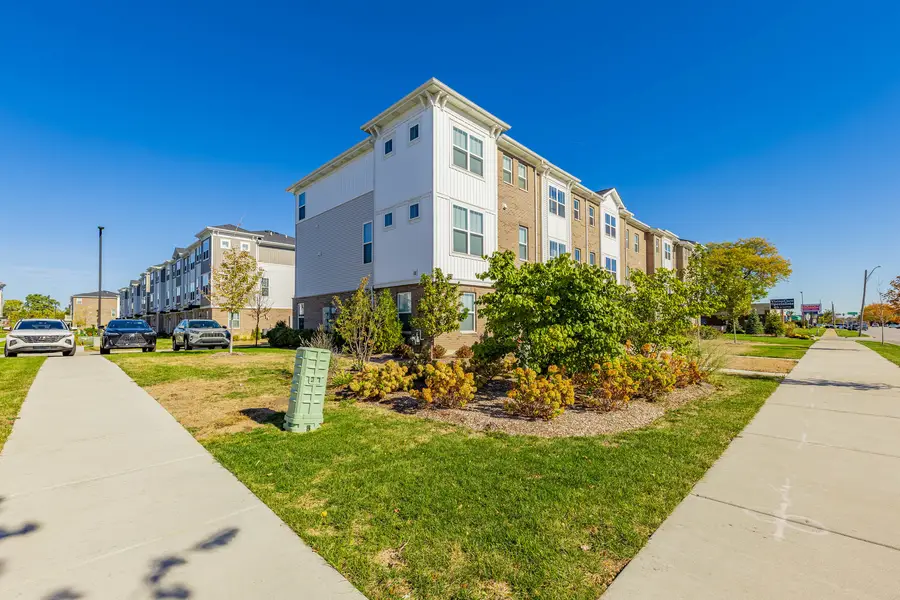 1050 E Oakton Street, Des Plaines, IL 60018 - Image #2