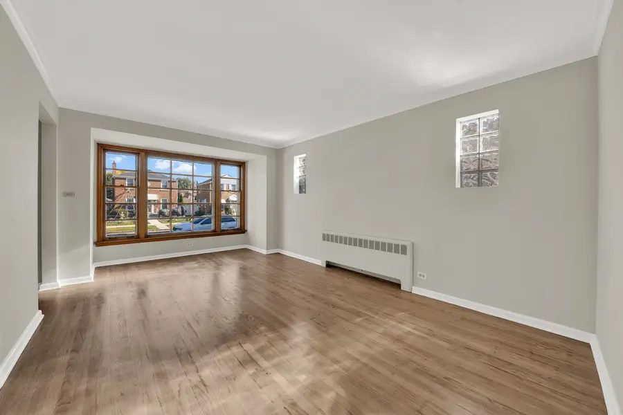 5730 S Tripp Avenue, Chicago, IL 60629 - Image #3