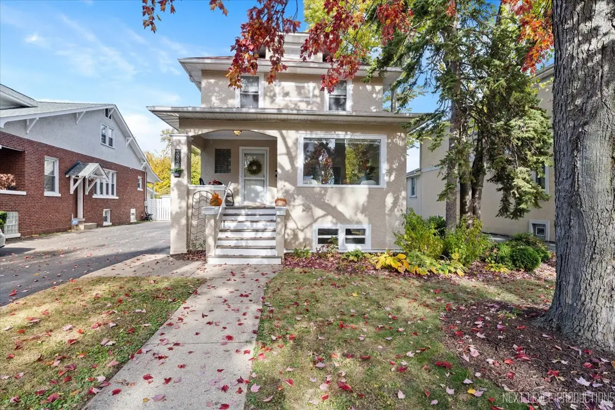 392 Herrick Road, Riverside, IL 60546 - Image #1