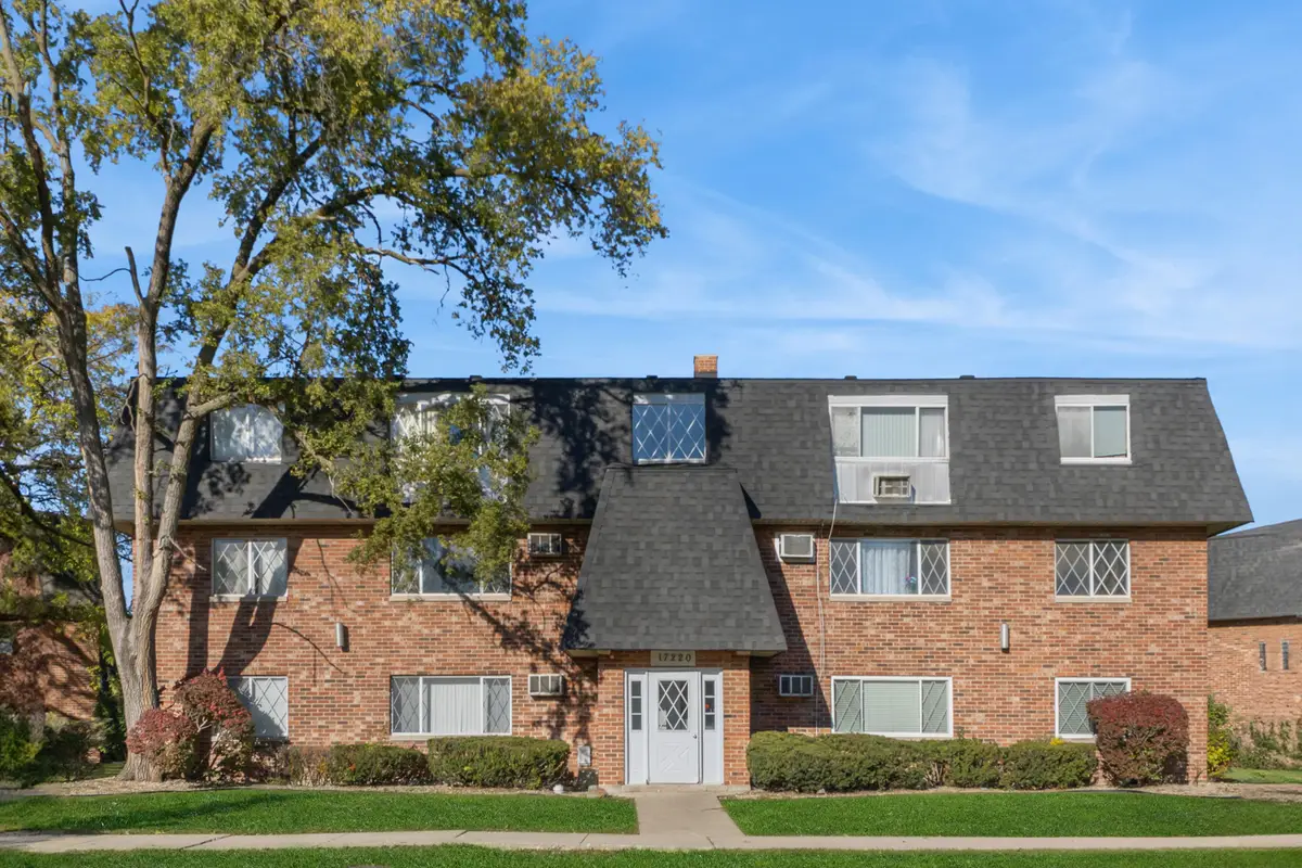 17220 71st Avenue #11, Tinley Park, IL 60477 - Image #1