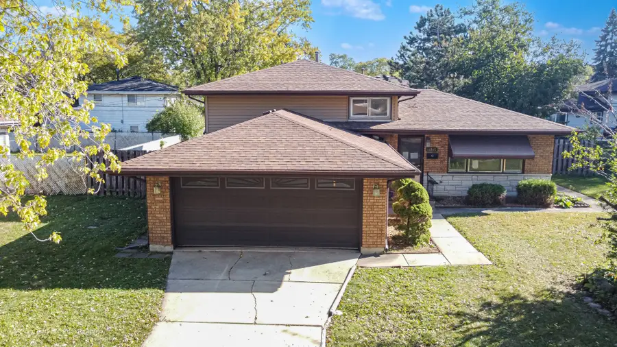 16815 Wausau Avenue, South Holland, IL 60473 - Image #2