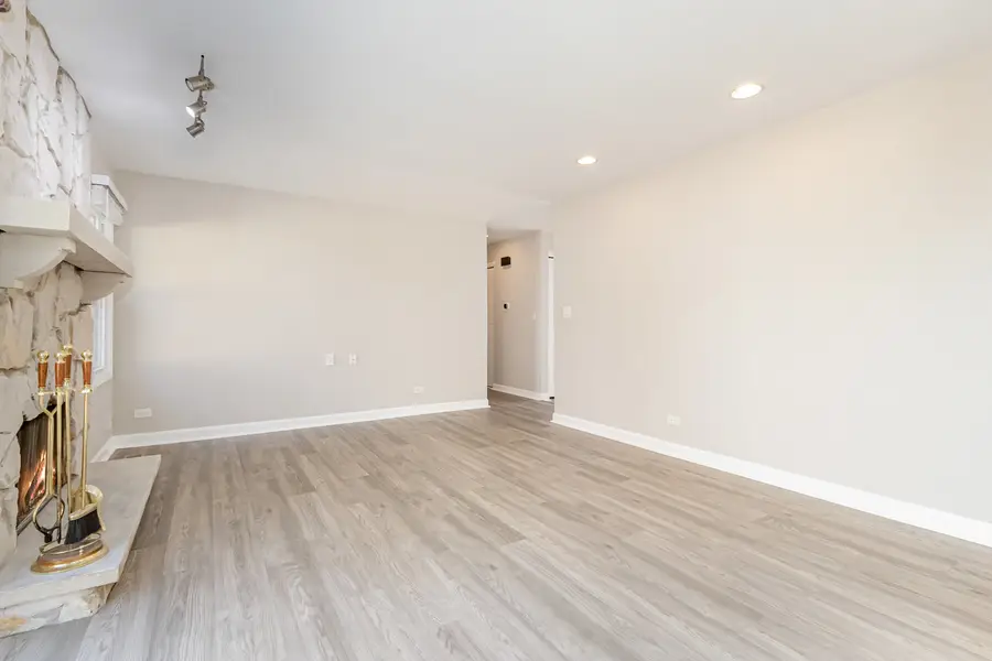 2476 Village Court, Aurora, IL 60504 - Image #3