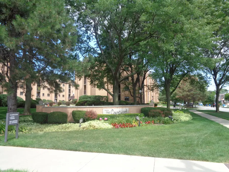 7400 W Lawrence Avenue #229, Harwood Heights, IL 60706 - Image #3