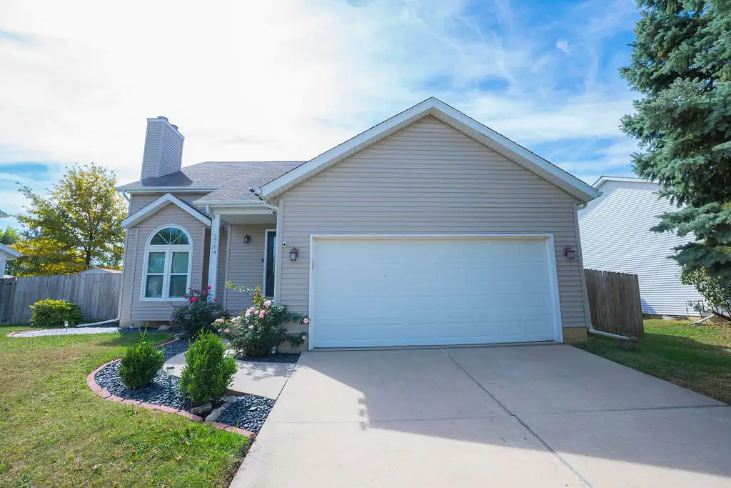 1708 Royal Pointe Drive, Bloomington, IL 61704 - Image #1