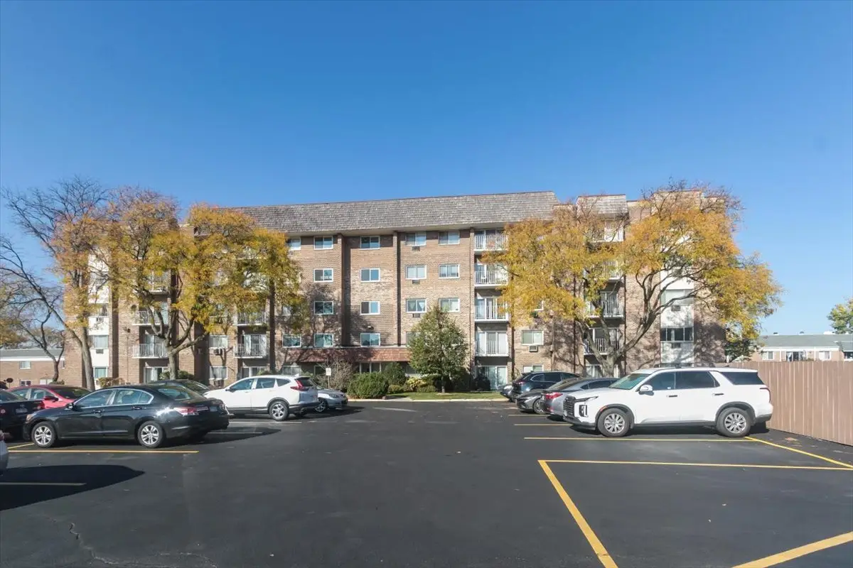 10373 Dearlove Road #4E, Glenview, IL 60025 - Image #1
