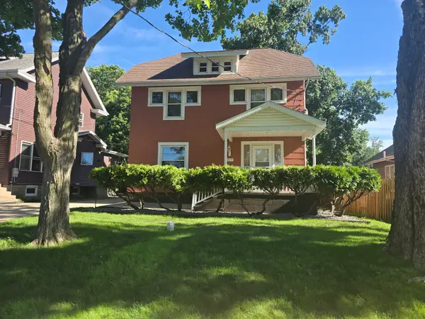 807 Apple Street, Normal, IL 61761