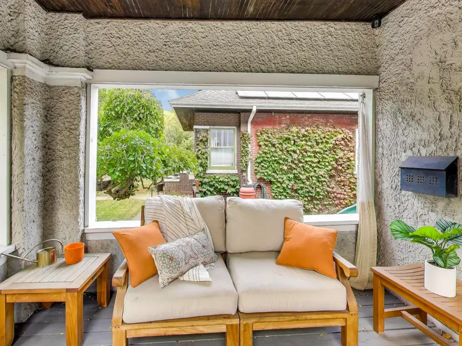 828 Wesley Avenue, Oak Park, IL 60304 - Image #2