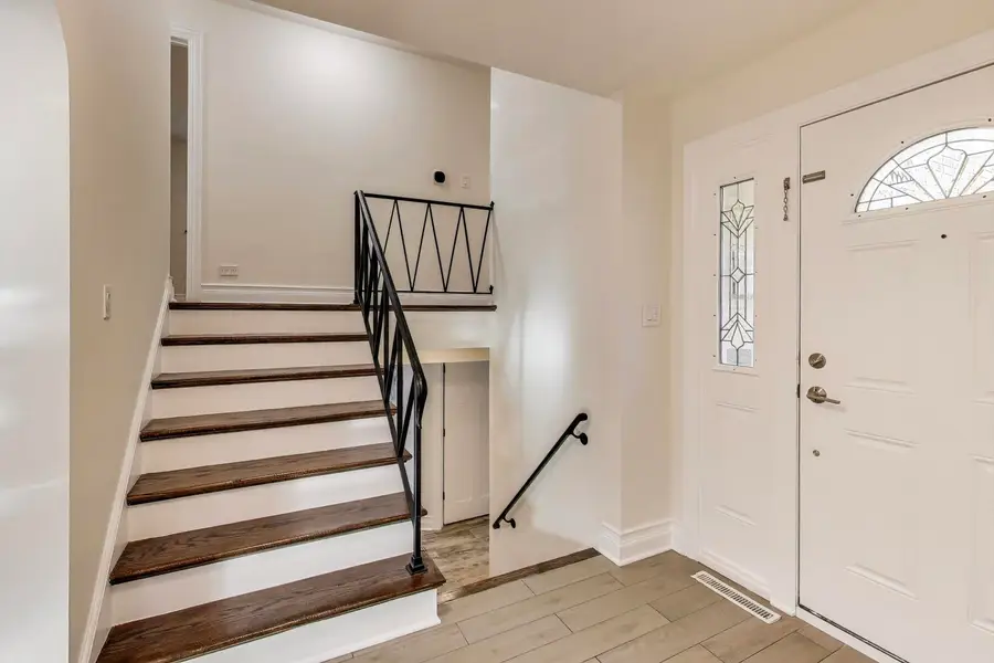 711 Lacrosse Avenue, Wilmette, IL 60091 - Image #3