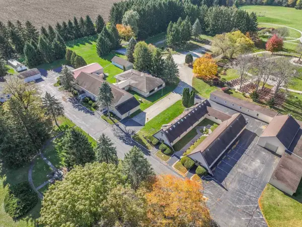 10330 336th Avenue, Randall, WI 53181