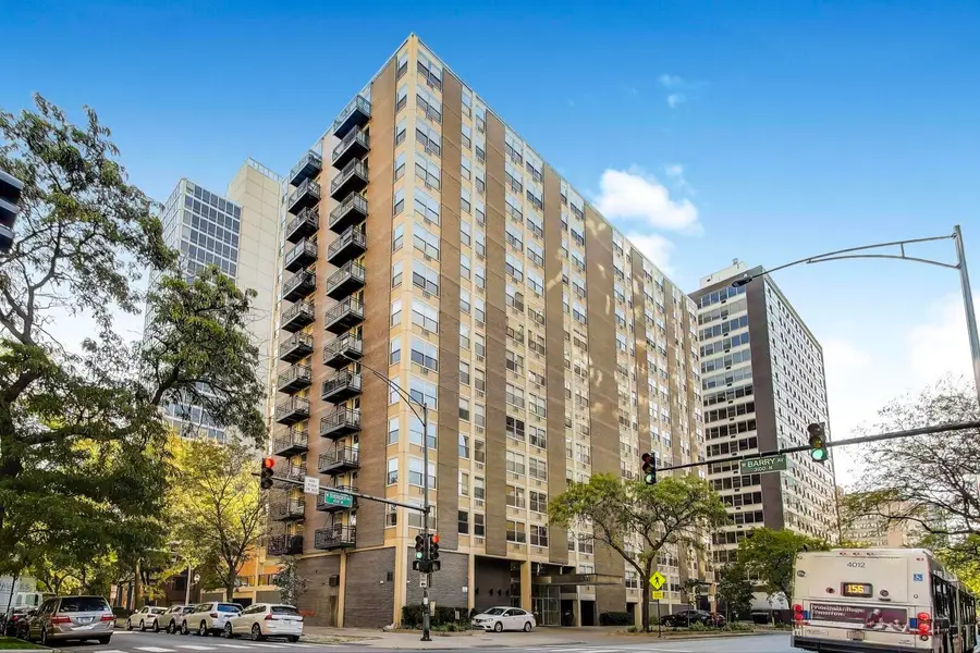 3033 N Sheridan Road #511, Chicago, IL 60657 - Image #2