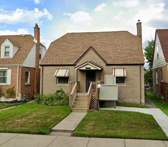 11025 S Avenue O, Chicago, IL 60617