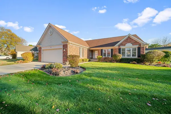 701 N Victoria Drive, Palatine, IL 60074