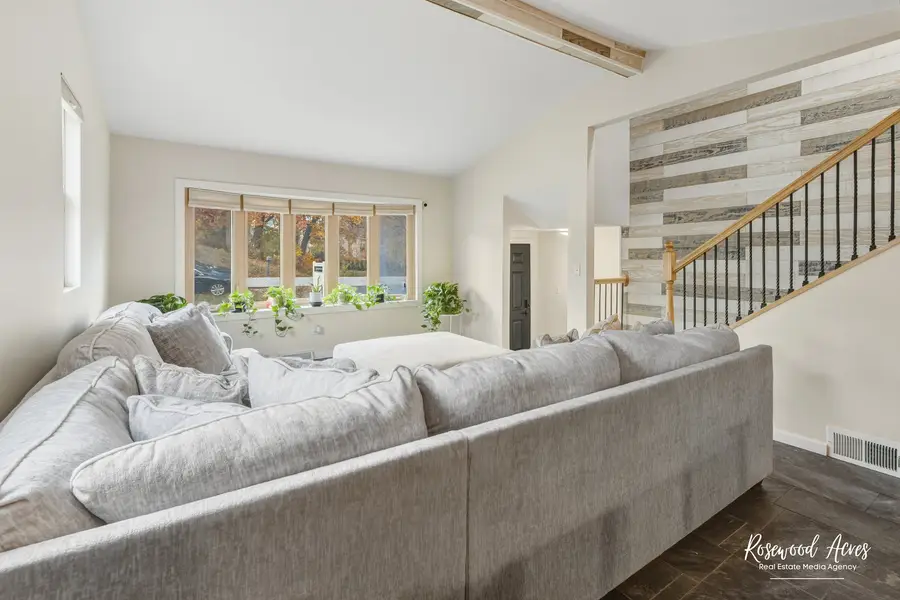 328 N Brookshore Drive, Shorewood, IL 60404 - Image #3