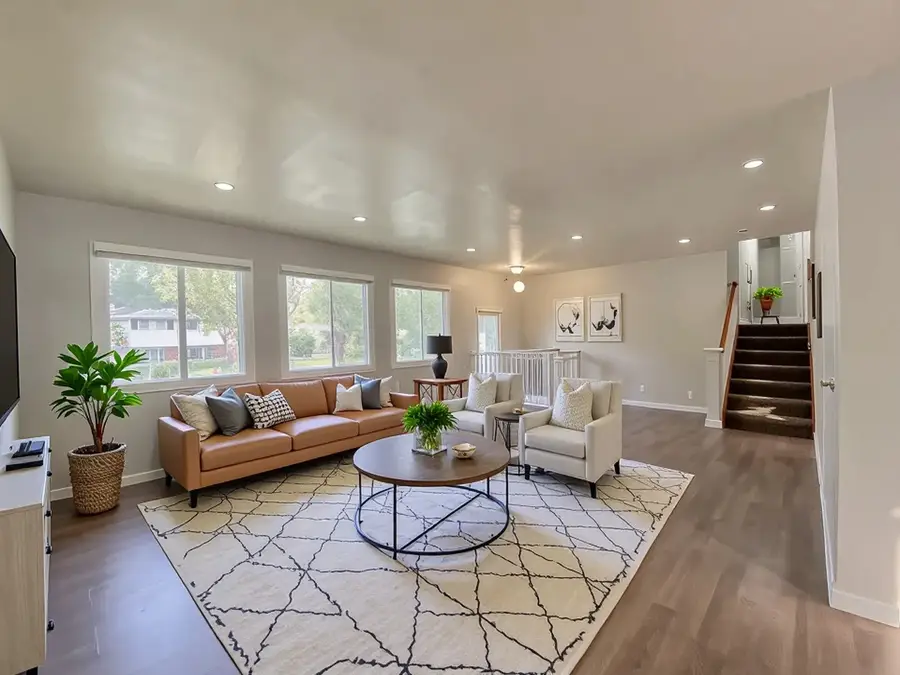 18964 Wildwood Avenue, Lansing, IL 60438 - Image #2