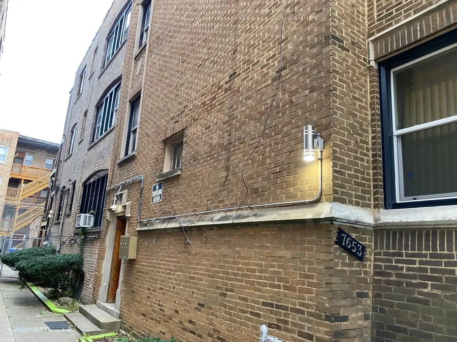 Address Withheld By Seller, Chicago, IL 60649 - Image #3