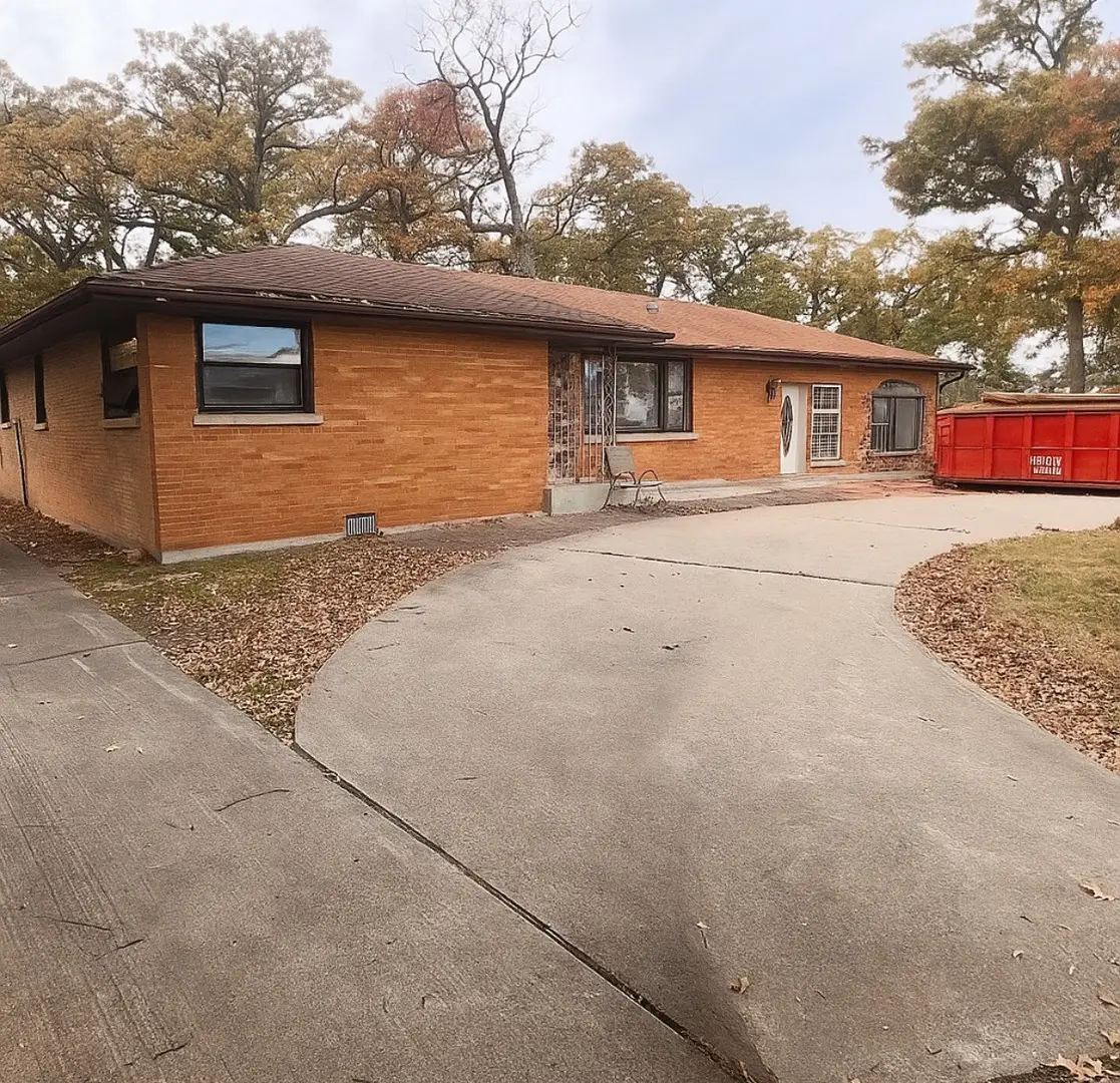 10840 S Harlem Avenue, Worth, IL 60482 - Image #1