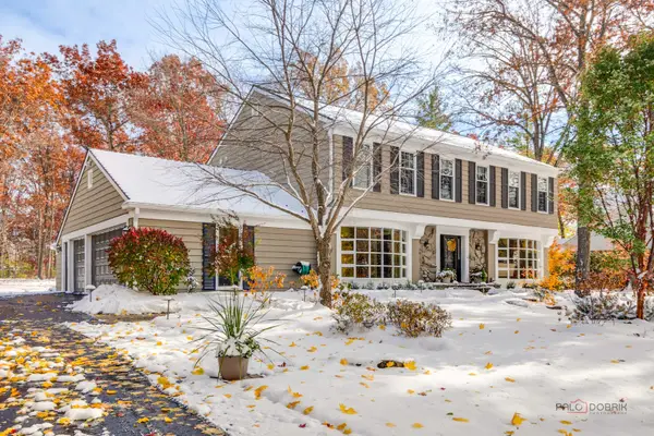 501 Rockefeller Road, Lake Forest, IL 60045