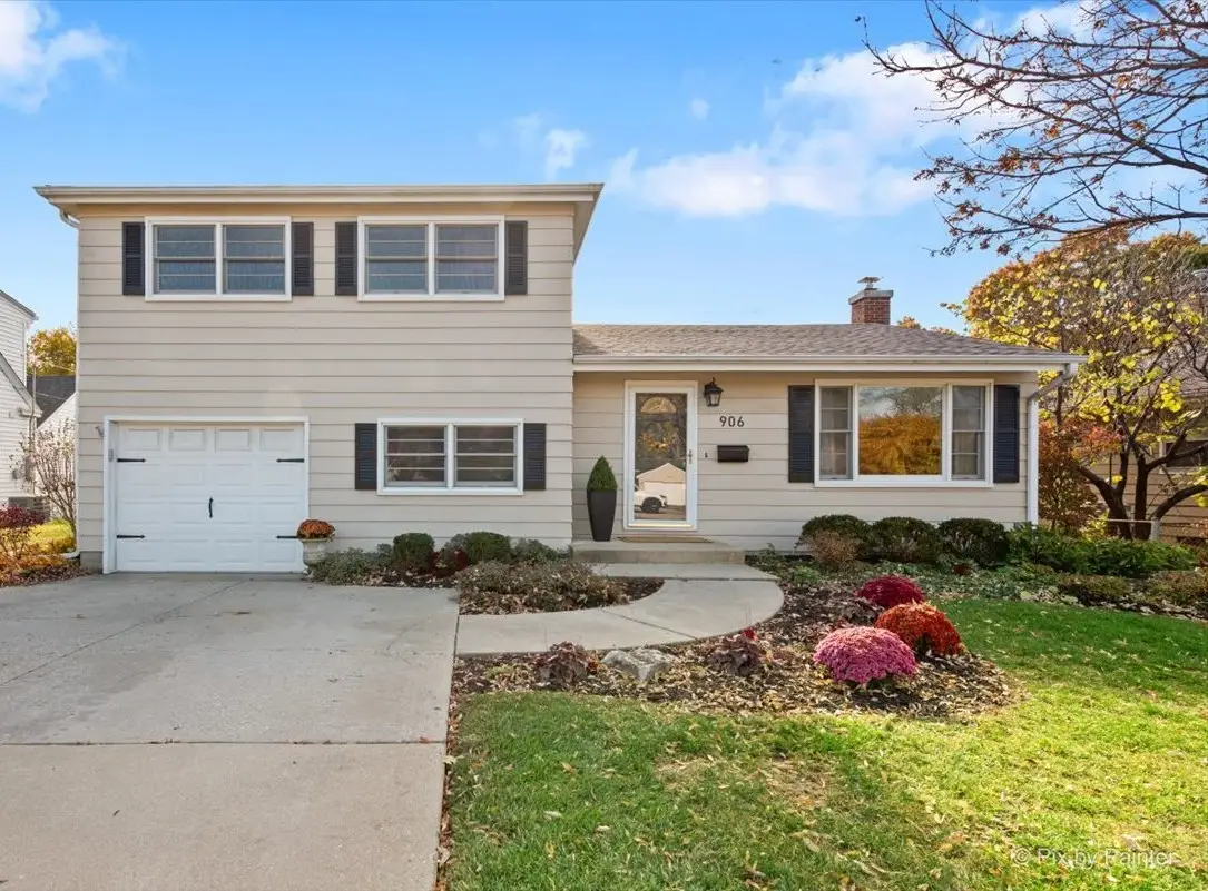 906 W Roosevelt Road, Wheaton, IL 60187 - Image #1