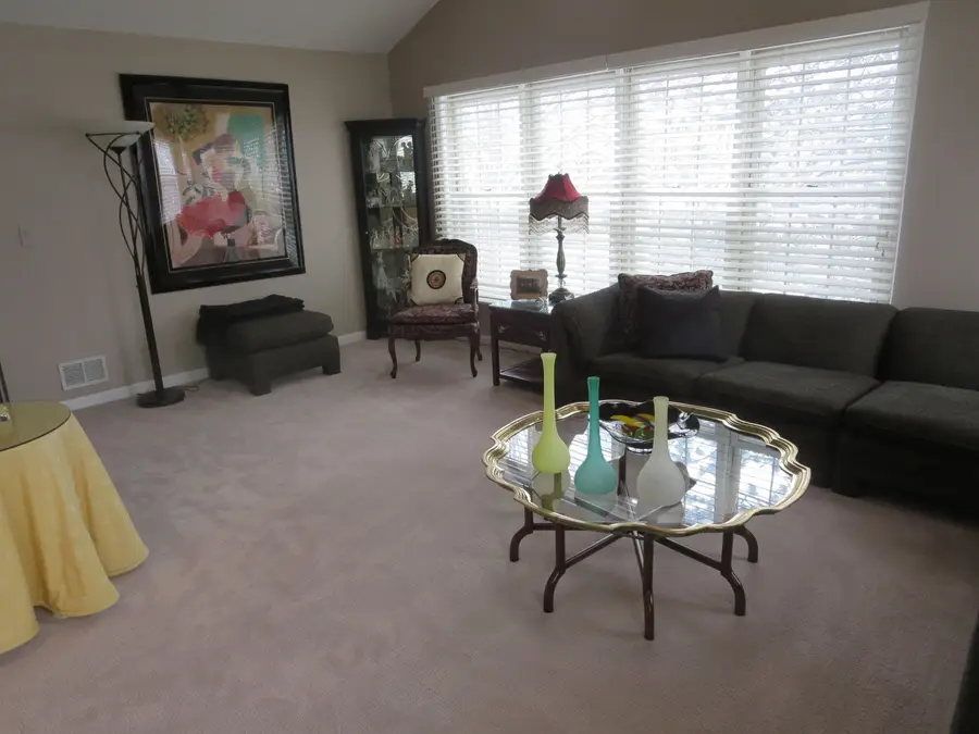 102 Yale Court, Glenview, IL 60026 - Image #3