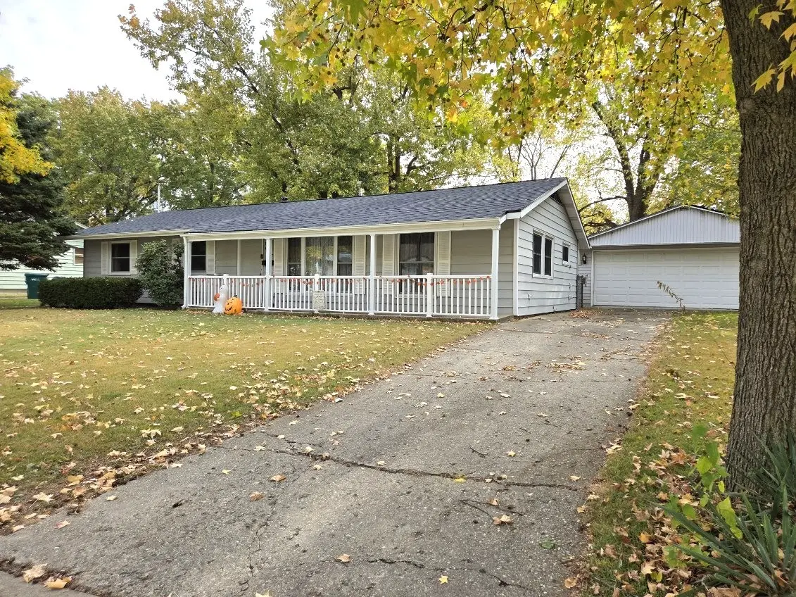 217 E Holiday Drive, Decatur, IL 62526 - Image #1