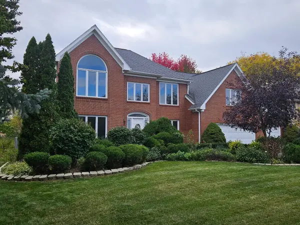 30 Danada Drive, Wheaton, IL 60189