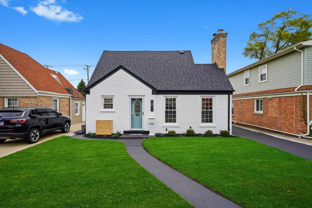 1811 N 72nd Court, Elmwood Park, IL 60707 - Image #1