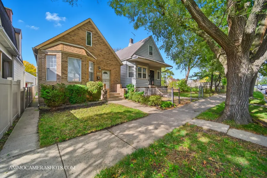 9342 S Crandon Avenue, Chicago, IL 60617 - Image #2