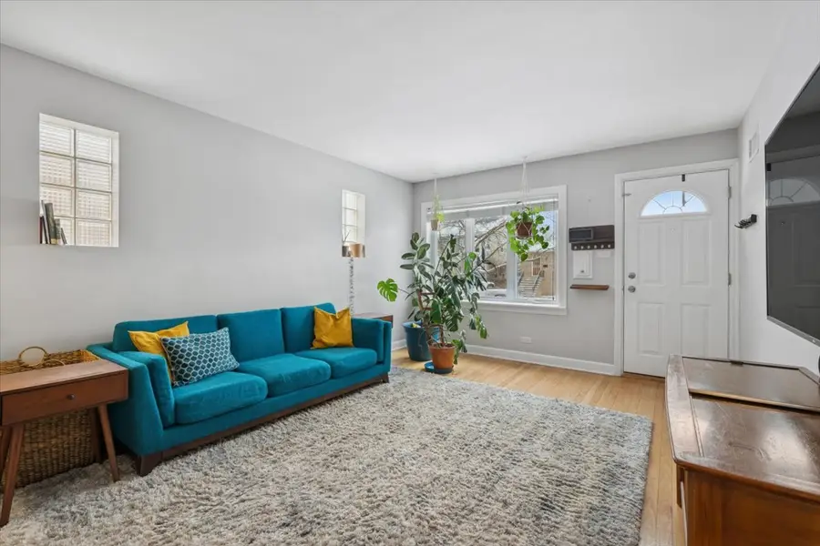 5040 N Moody Avenue, Chicago, IL 60630 - Image #3