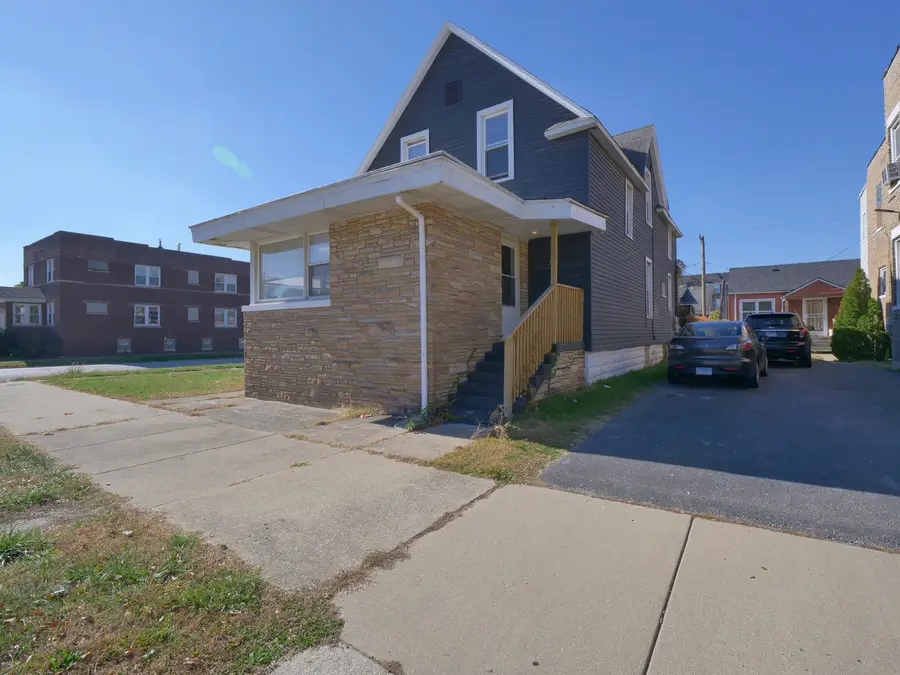 572 Douglas Avenue, Calumet City, IL 60409 - Image #2