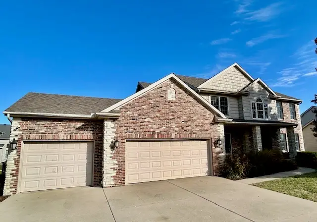 2810 Stevenson Drive, Bloomington, IL 61704 - Image #2