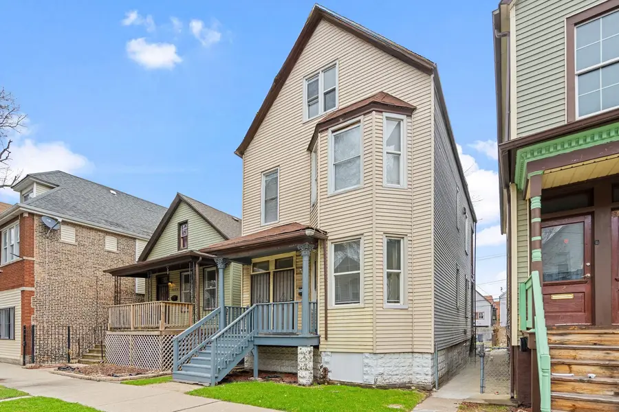 8231 S Coles Avenue, Chicago, IL 60617 - #2