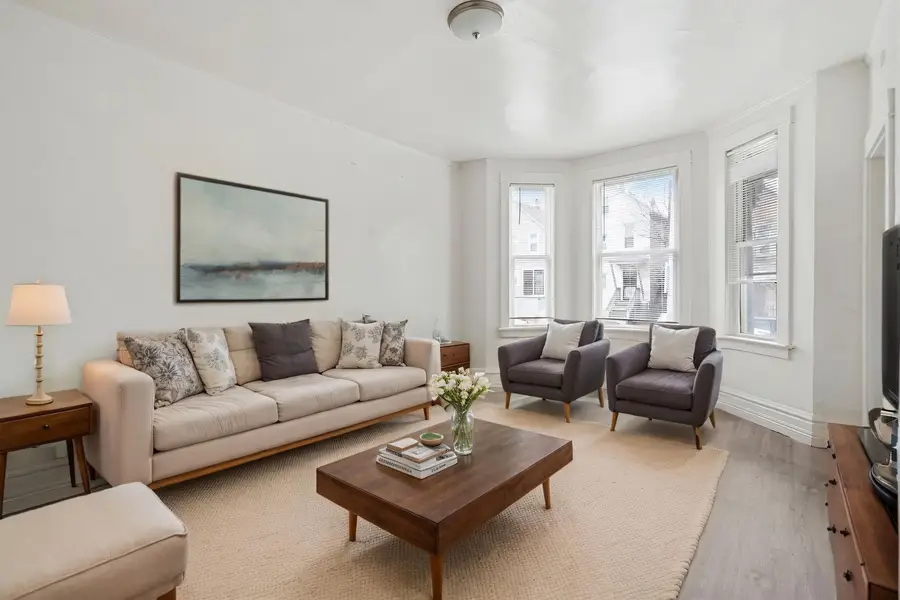 8231 S Coles Avenue, Chicago, IL 60617 - #3