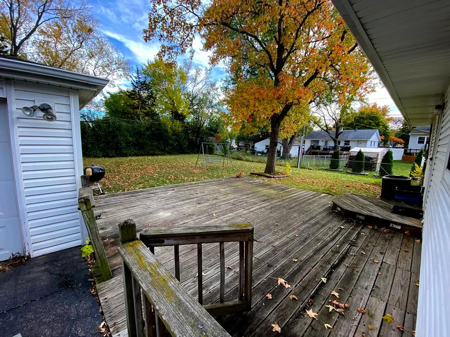 311 W Kennedy Drive, Streamwood, IL 60107 - Image #3