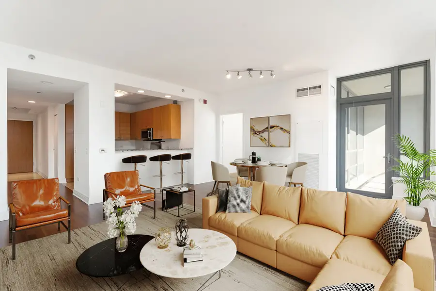 600 N Lake Shore Drive #2707, Chicago, IL 60611 - Image #3