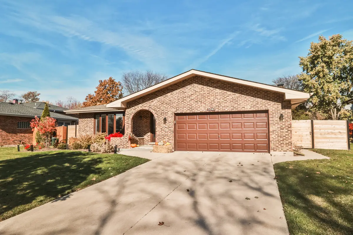 3240 Pitcher Drive, Darien, IL 60561 - #1