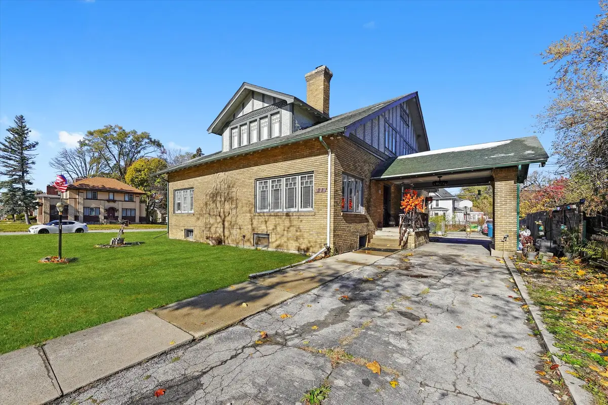 31 E 155th Street, Harvey, IL 60426 - Image #1