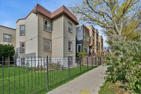 Address Withheld By Seller, Chicago, IL 60618
