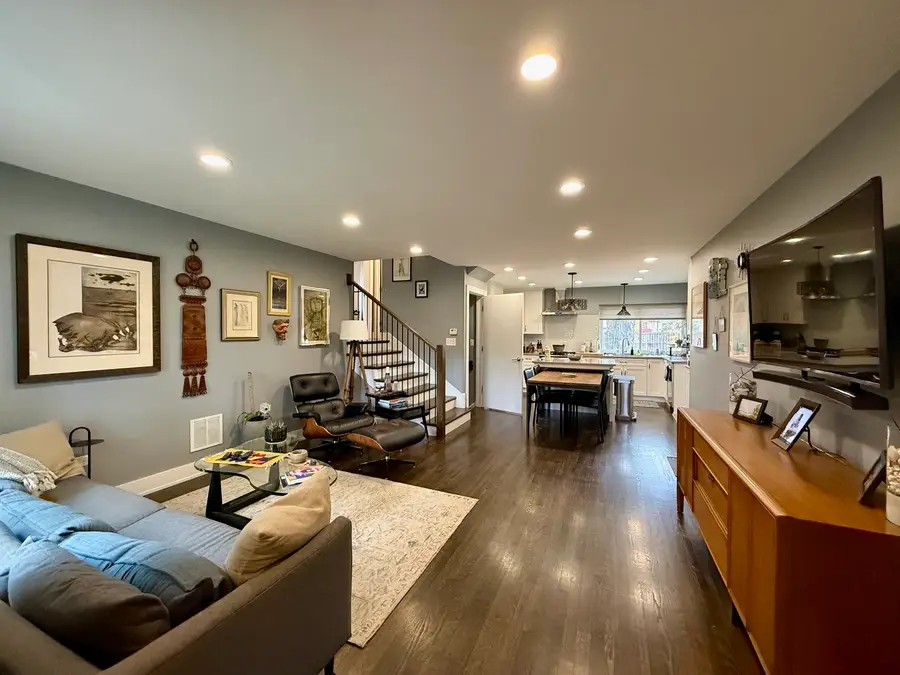 9847 S Millard Avenue, Evergreen Park, IL 60805 - Image #3