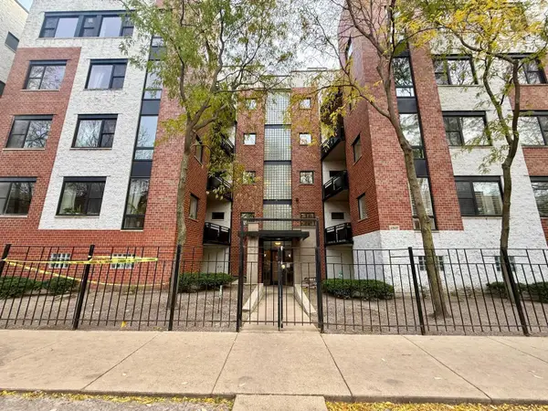 2327 W Wolfram Street #311, Chicago, IL 60618