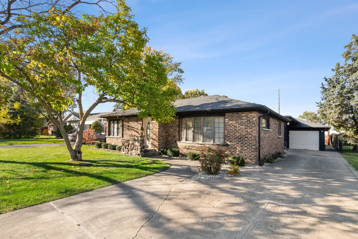 Address Withheld By Seller, Willow Springs, IL 60480 - Image #1