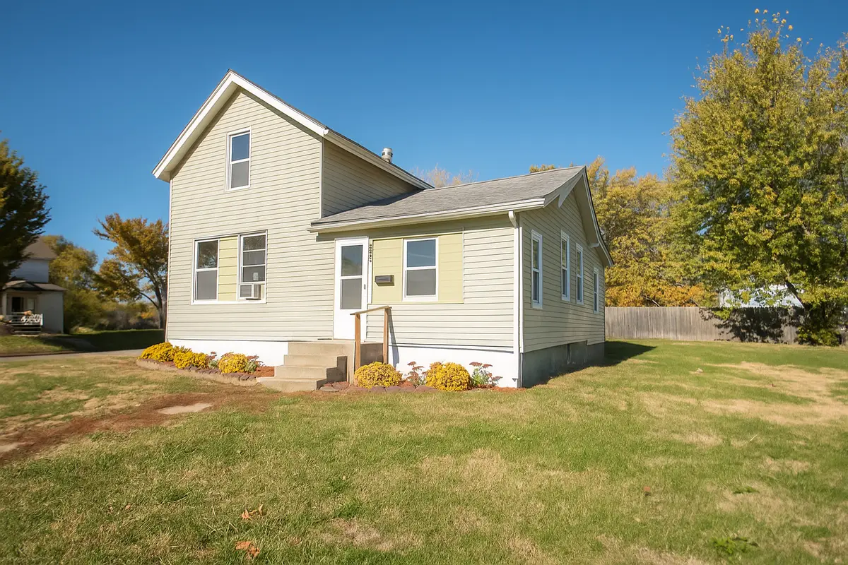 410 W 5th Street, Sterling, IL 61081 - Image #1