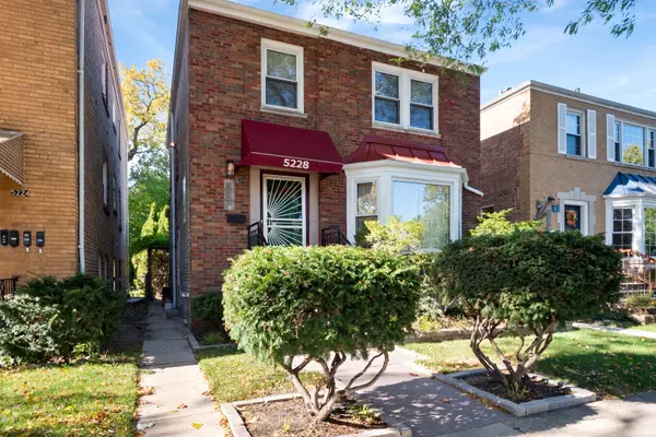 Address Withheld By Seller, Chicago, IL 60625