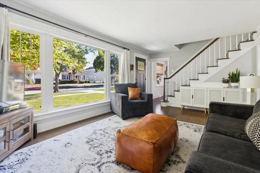 746 N Pine Avenue, Arlington Heights, IL 60004 - Image #2