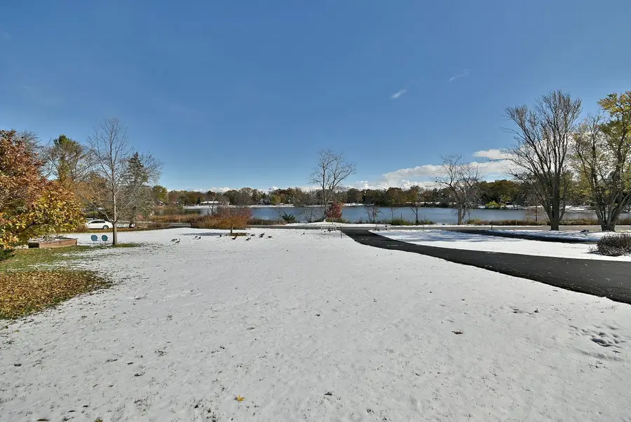 406 Hillcrest Drive, Prospect Heights, IL 60070 - Image #2